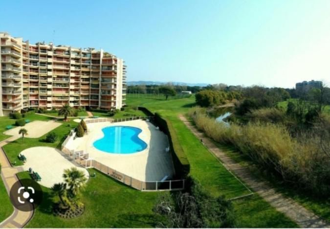 Appartement 2 Pieces Le Gorecki - Residence Du Riou De L'Argentiere A Mandelieu La Napoule, Avec Piscine, Parking Et A Proximite De Tout! Dış mekan fotoğraf